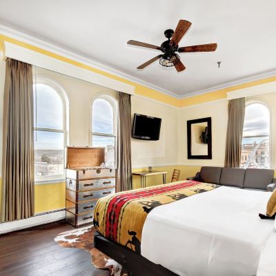 Corner Studio Suite Hotel St. Michael Promo Code