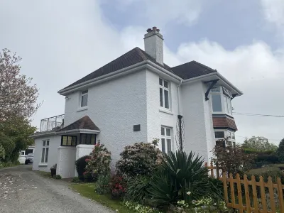 Gwyndra House B&B Отели в г. 