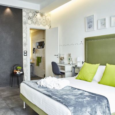 Deluxe Queen Room with Sofa Bed Incentro Rooms Promo Code