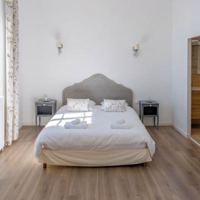 Double Room (Emilian) Logis des Cordeliers Promo Code