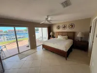 Luxury 3-Bedroom Condo in Bimini with Stunning Views & Modern Amenities Hotels in 