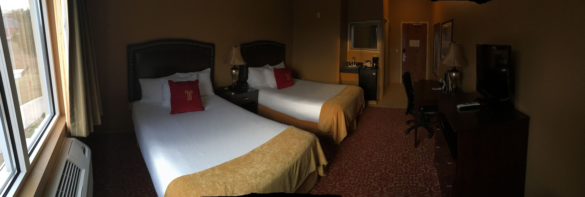 豪华双人房，2张双人床，禁烟，带庭院