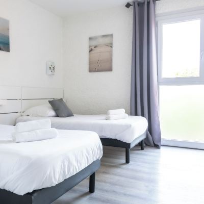Standard Double or Twin Room, 2 Twin Beds, Non Smoking Hotel Aquarius Promo Code