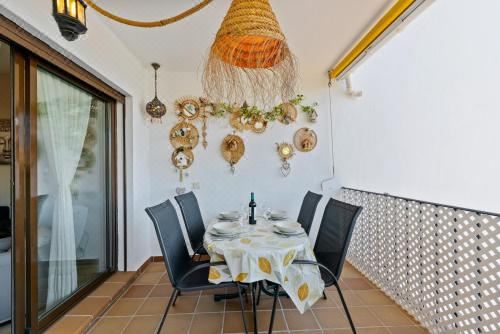 Marina Duquesa Apartemento 2110 One-Bedroom Apartment