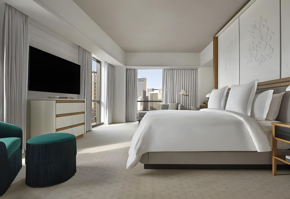 Four Seasons New OrleansTwo-Bedroom Suite with City View