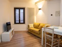 Charming Central Apartment in Historic Cesena, Italy 切塞納住宿飯店