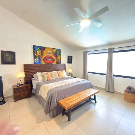 Ajijic Modern 1 King Bedroom Unit-Best Summer Rates -Bikes-Gym-Pickleball Court