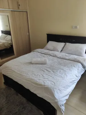 Spacious 1bedroom- Apartment