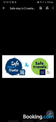 带露台一室公寓