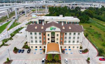 Holiday Inn Express & Suites Houston South - Pearland