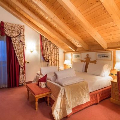 Luxury Studio Suite, Sauna Hotel Sassongher Promo Code