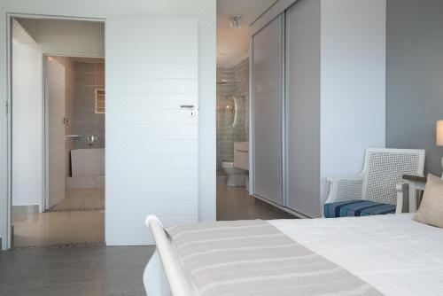 Pebble Beach 1 Apartment With Sea View