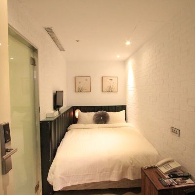 標準雙人無窗房 台北雀爾喜精品酒店-圓環館優惠