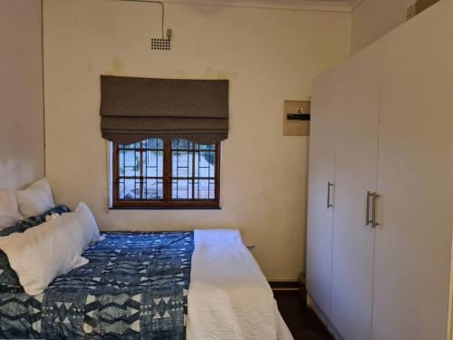 Quaint, Quiet Retro CharmTwo-Bedroom Apartment