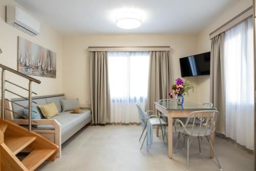 带私人泳池的两卧室房屋