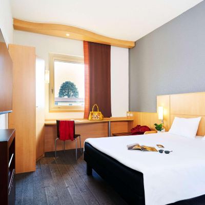 Premium Room with 1 Double Bed