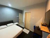 Mama Motel Hotels in 