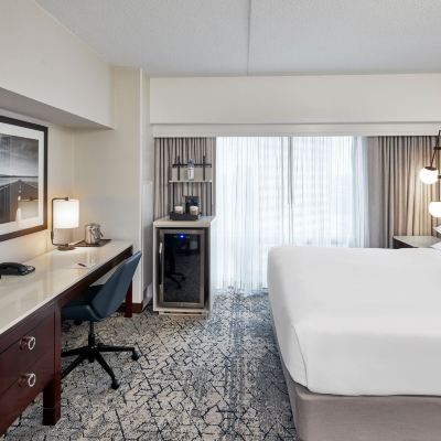 King Room Sheraton Indianapolis Hotel at Keystone Crossing Promo Code