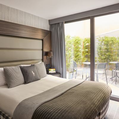 Signatura King Room Eccleston Square Hotel Promo Code