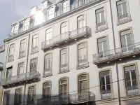 Grande Pensão Residencial Alcobia