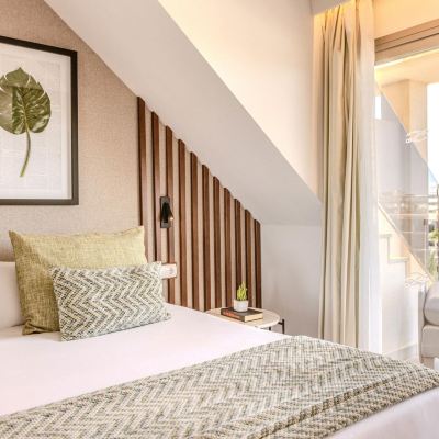 One-Bedroom Penthouse Suite Zafiro Palace Palmanova Promo Code