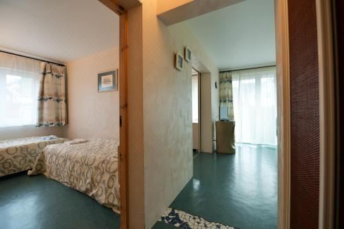 两卧室公寓 - 带露台