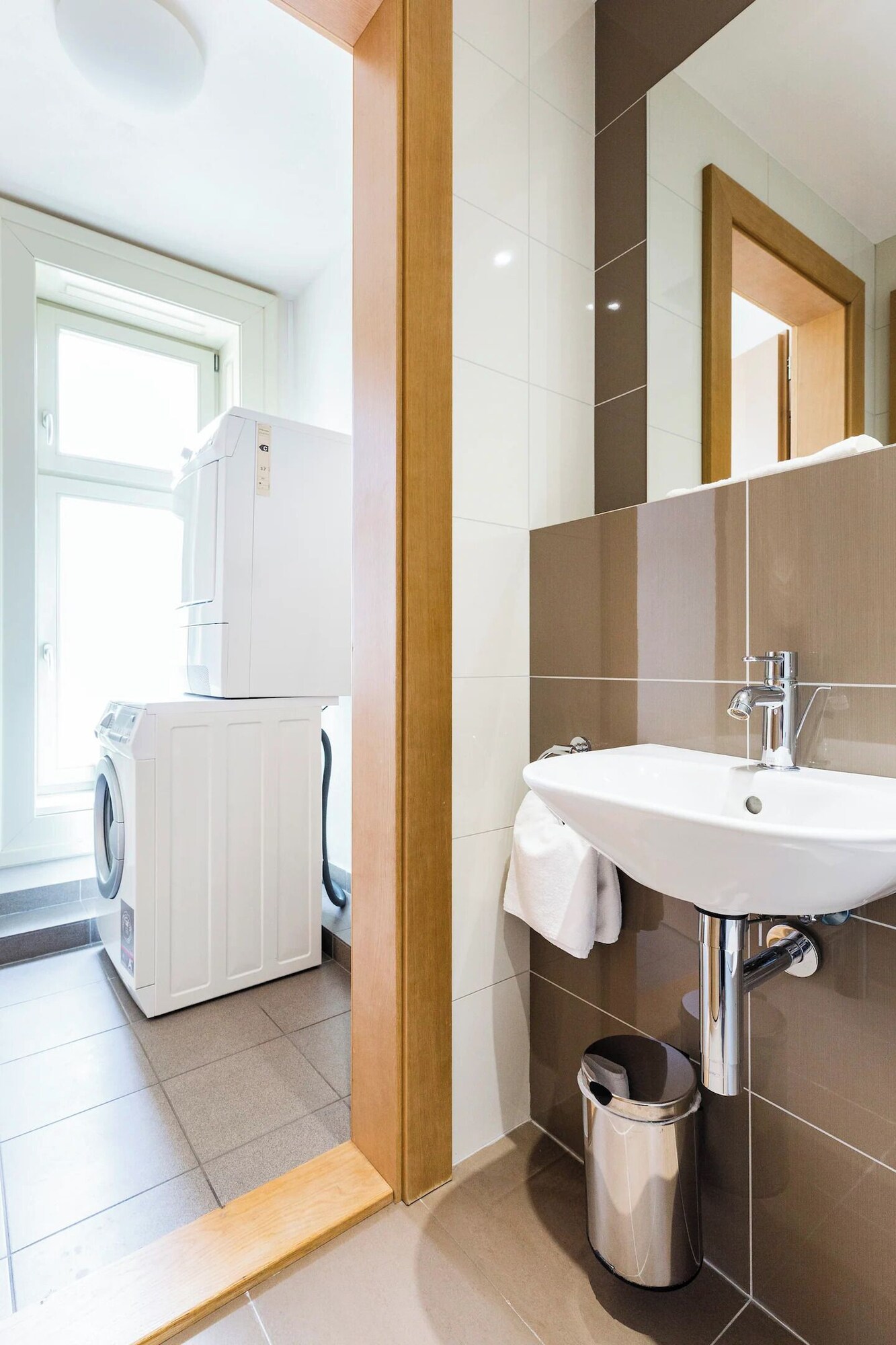 享有市景的顶层公寓