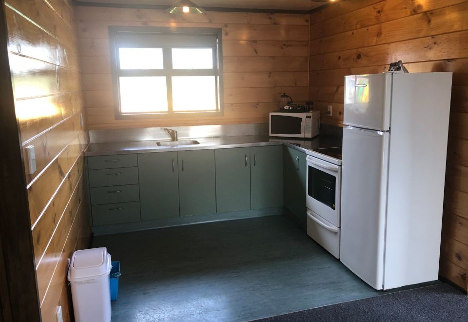 Greymouth Seaside Top 10 Holiday ParkTwo-Bedroom Cottage