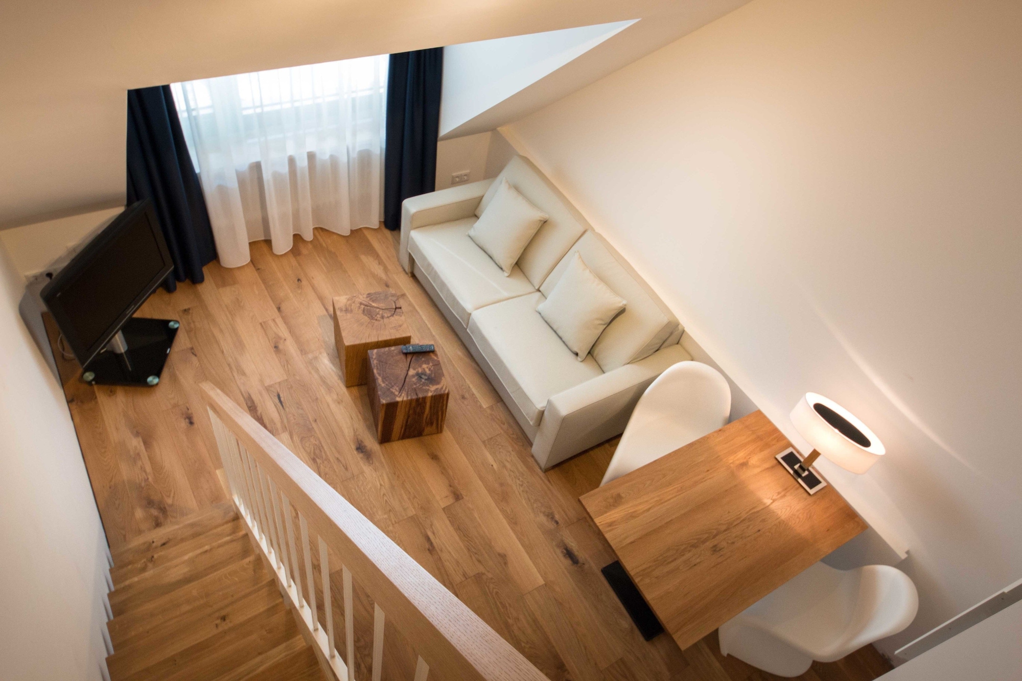 豪宅式小型套房