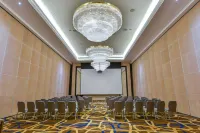 Royal Saray Resort
