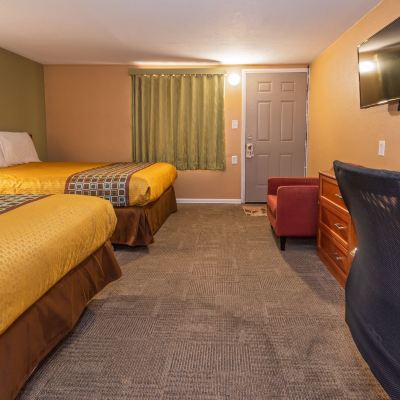 Traditional Double Room, 2 Queen Beds Town Motel Promo Code
