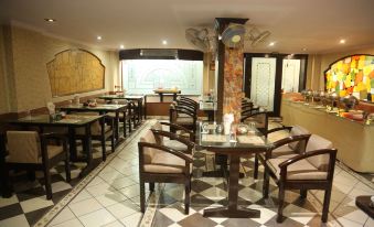 Hotel Jyoti - Housity