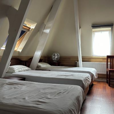 Standard Triple Room, 3 Twin Beds Hotel Isis Promo Code