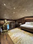 The HH Point Hotel a 