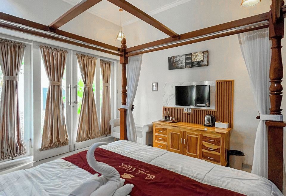 Omah Ulfah HomestayDeluxe Room