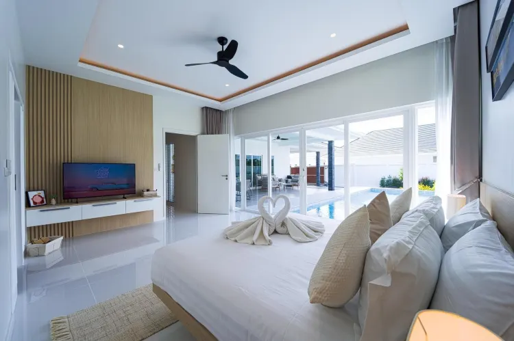 วิลล่า 3 ห้องนอน พร้อมสระว่ายน้ำส่วนตัว วิวสระว่ายน้ำ