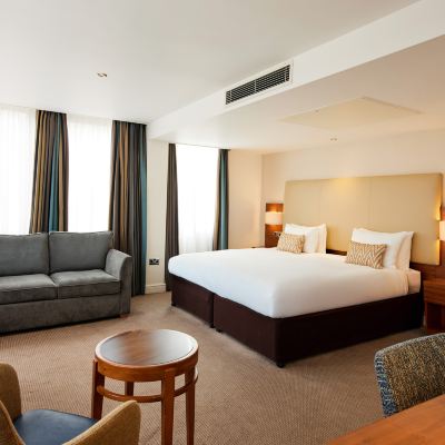 Executive King Room Thistle Trafalgar Square Promo Code