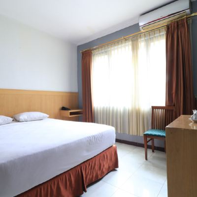 Deluxe Room Serena Hotel Promo Code
