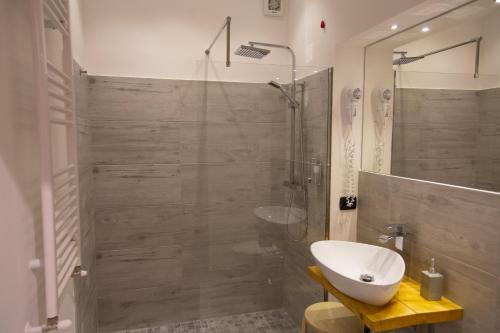 双人房（带独立浴室）