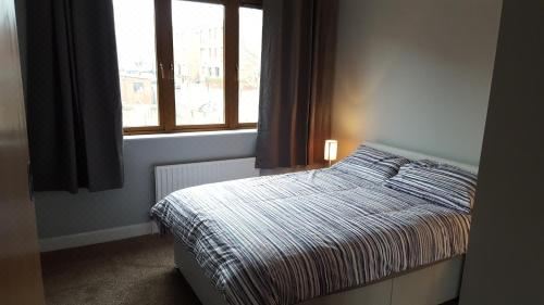 双人房（带公共浴室）