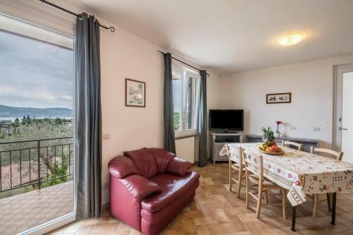 高级一卧室带阳台公寓