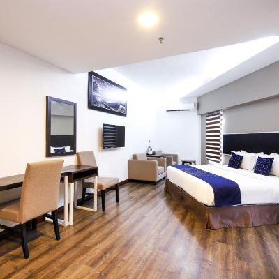 Suite Executive dengan Katil Double Kupon Capital O 978 Midaris Hotel