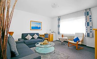 Hotel Lindenkrug - Housity
