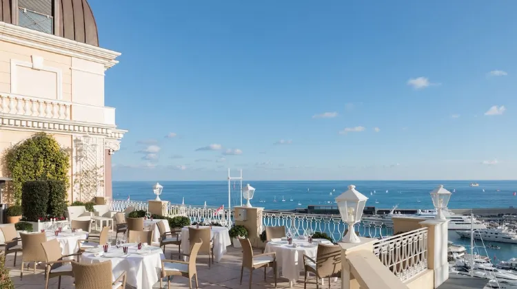 ホテル エルミタージュ モンテカルロ 食事・レストラン