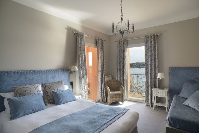 高级双人房 带海景