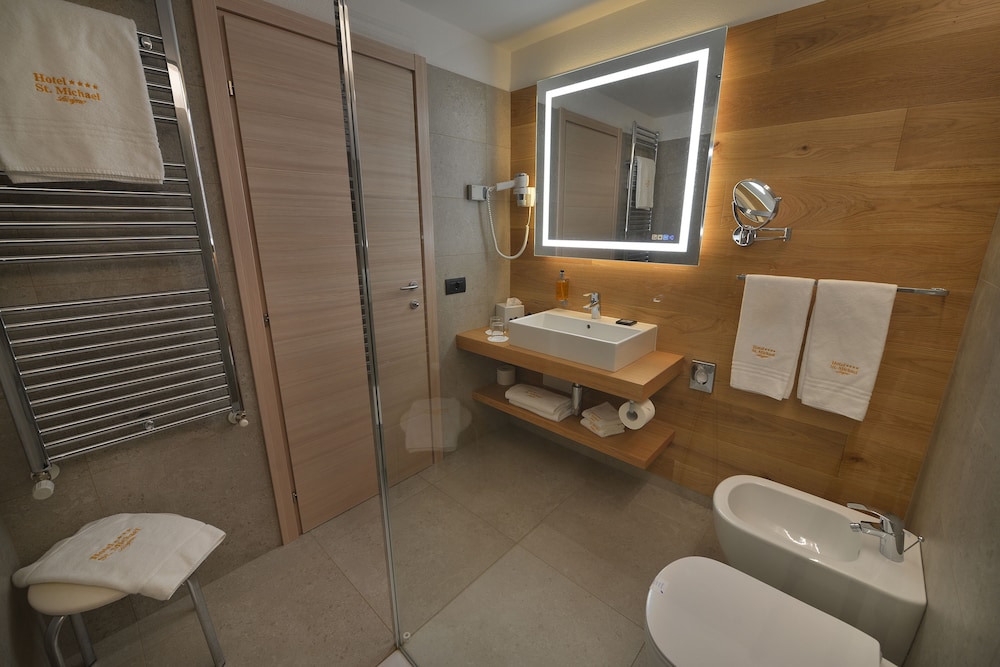 高级双人房（带阳台）