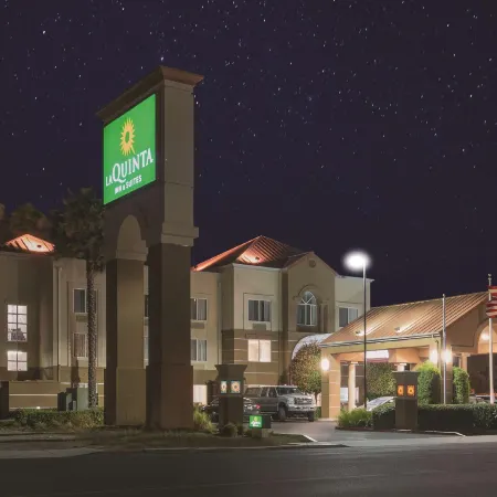 La Quinta Inn & Suites by Wyndham Fairfield - Napa Valley