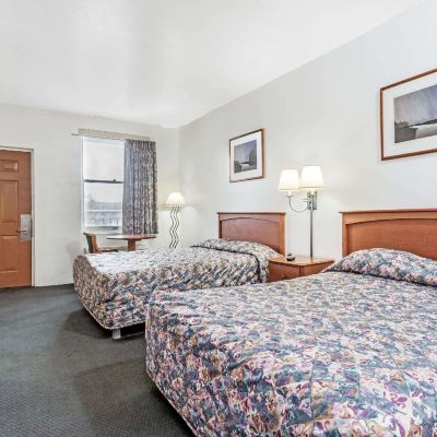 Two Queen Beds Smoking Room Knights Inn Wendover Promo Code