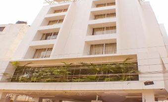 Hotel Diamonds Pearl - Housity