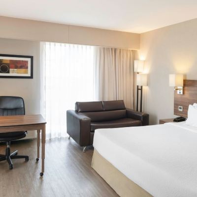 Classic King Room With City View Courtyard by Marriott Puebla Las Animas Promo Code